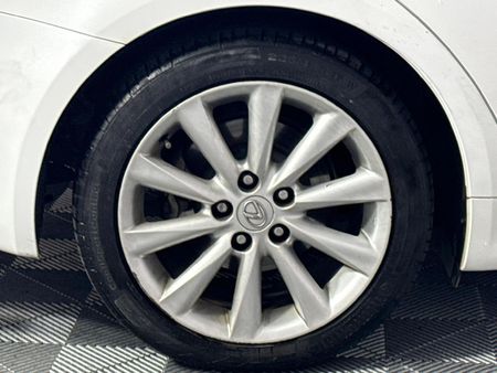 2010-Lexus-IS-250-Auto_6