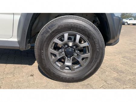 2025-Suzuki-Jimny-15-GLX-AllGrip-5-Door_23