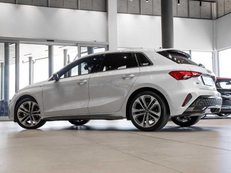 2026-Audi-A3-Sportback-35-TFSI-Auto_12