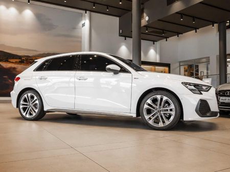 2026-Audi-A3-Sportback-35-TFSI-Auto_13