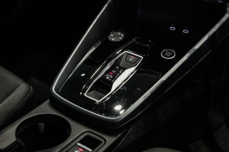2025-Audi-A3-35-TFSI-S-Line-Auto_15