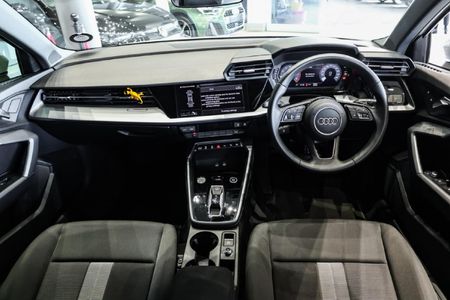 2025-Audi-A3-35-TFSI-S-Line-Auto_17