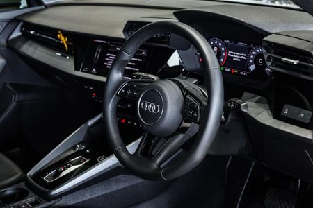 2025-Audi-A3-35-TFSI-S-Line-Auto_8