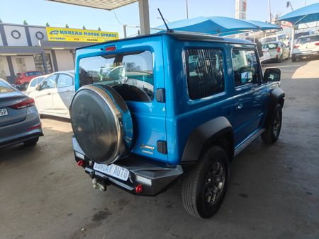 2023-Suzuki-Jimny-15-GLX-AllGrip-5-Door-Auto_5