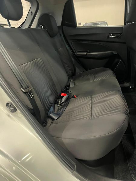 2020-Suzuki-Swift-12-GL-Auto_12