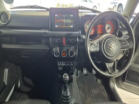 2021-Suzuki-Jimny-15-GLX_7