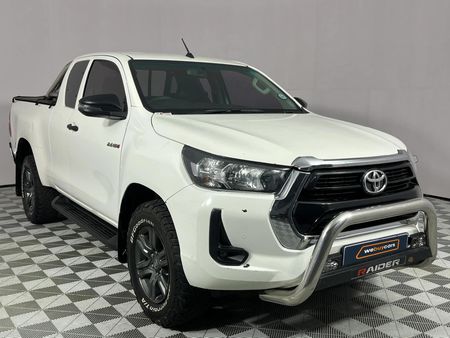 2020-Toyota-Hilux-24-GD-6-Raised-Body-SRX-Extended-Cab_9