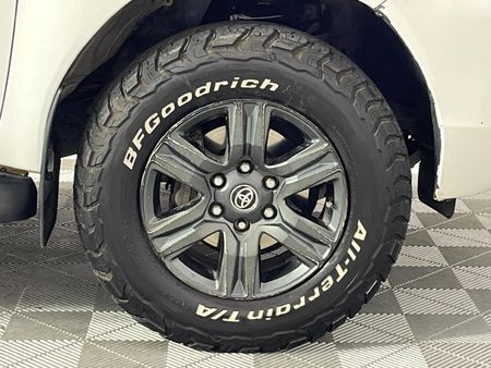 2020-Toyota-Hilux-24-GD-6-Raised-Body-SRX-Extended-Cab_2