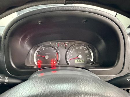 2014-Suzuki-Jimny-13_10