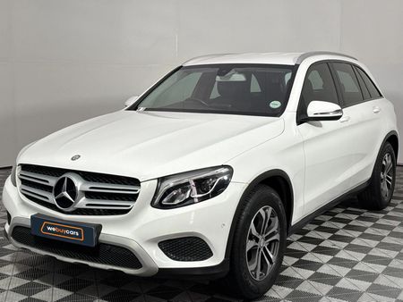 2016-Mercedes-Benz-GLC-220d_0