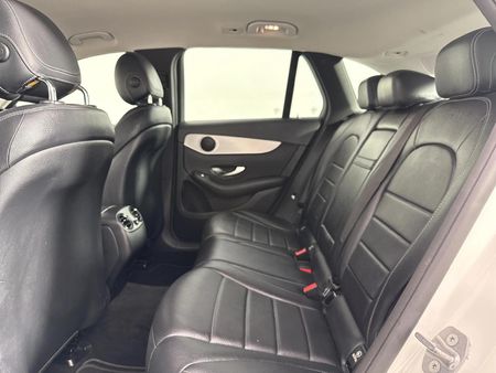 2016-Mercedes-Benz-GLC-220d_3