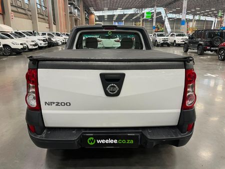 2021-Nissan-NP200-16-AC-Safety-Pack_5