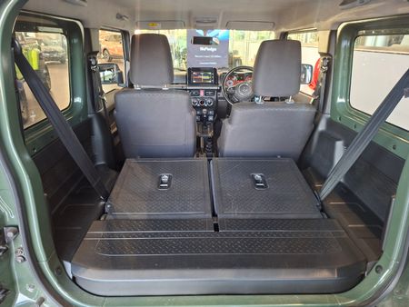 2022-Suzuki-Jimny-15-GLX-Auto_16