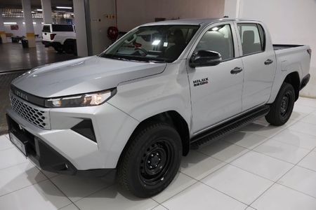 2026-Toyota-Hilux-28-GD-6-RB-SRX-4x4-Auto-Double-Cab_1