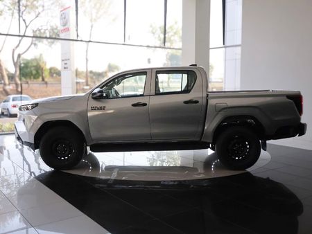 2026-Toyota-Hilux-28-GD-6-RB-SRX-4x4-Auto-Double-Cab_8