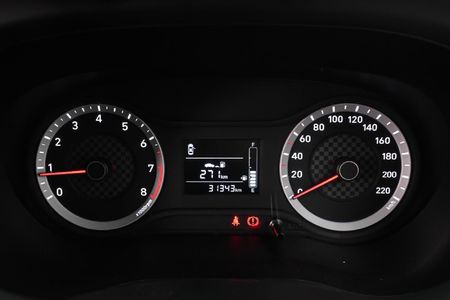 2023-Hyundai-Grand-i10-10-Motion_19