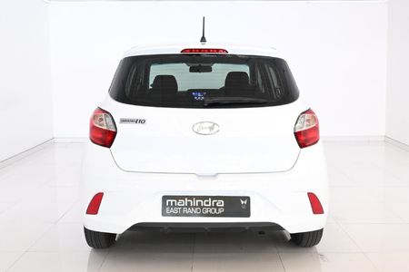 2023-Hyundai-Grand-i10-10-Motion_3