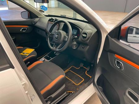 2019-Renault-Kwid-10-Climber-Auto_3