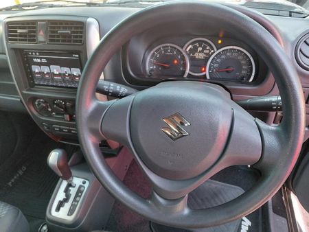 2016-Suzuki-Jimny-13-Auto_21