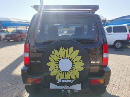 2016-Suzuki-Jimny-13-Auto_8