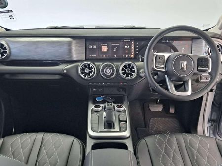 2026-GWM-Tank-300-24TD-Luxury-Auto_7