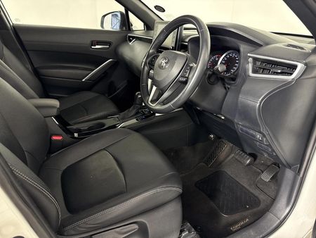 2022-Toyota-Corolla-Cross-18-XS_9