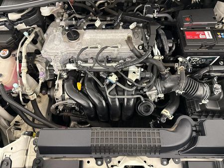 2022-Toyota-Corolla-Cross-18-XS_11