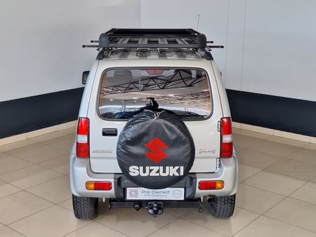 2015-Suzuki-Jimny-13-Auto_14