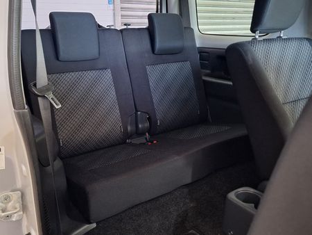 2015-Suzuki-Jimny-13-Auto_18