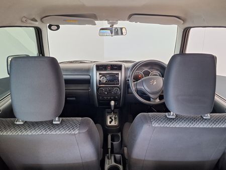 2015-Suzuki-Jimny-13-Auto_22