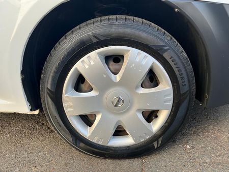 2019-Nissan-NP200-16-Aircon_6