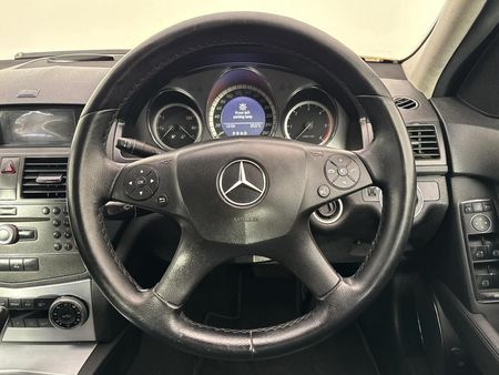 2010-Mercedes-Benz-C-Class-C-220-CDi-Classic-Auto_10