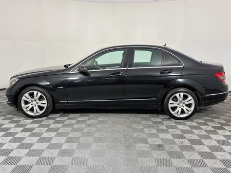 2010-Mercedes-Benz-C-Class-C-220-CDi-Classic-Auto_17