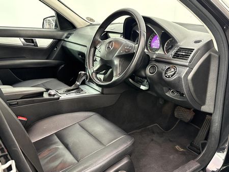 2010-Mercedes-Benz-C-Class-C-220-CDi-Classic-Auto_8