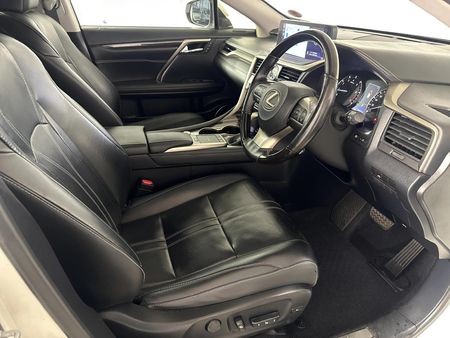 2020-Lexus-RX-350-EX_9