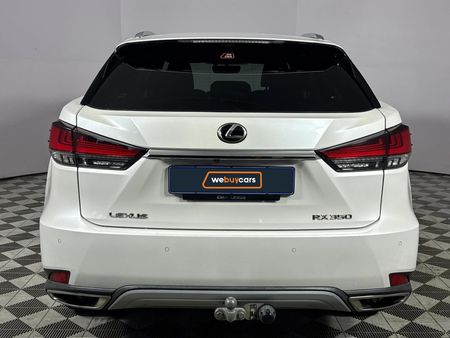 2020-Lexus-RX-350-EX_17