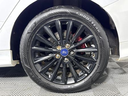 2017-Ford-Focus-15-EcoBoost-Trend-5-dr_6