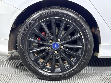2017-Ford-Focus-15-EcoBoost-Trend-5-dr_7
