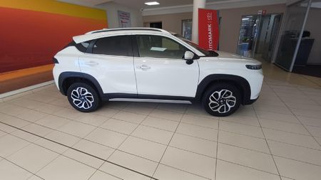 2024-Suzuki-Fronx-15-GLX_3