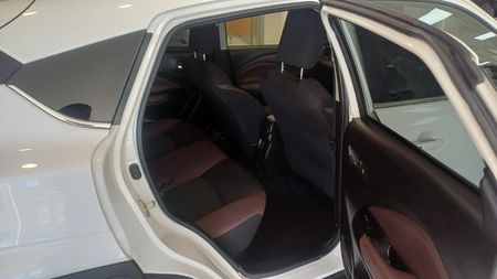 2024-Suzuki-Fronx-15-GLX_8