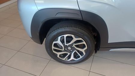 2024-Suzuki-Fronx-15-GLX_10