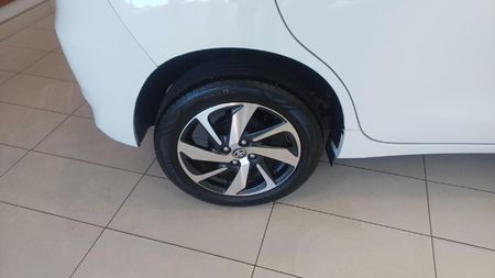 2024-Toyota-Starlet-15-XS_1