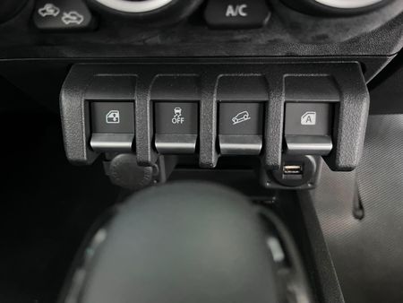 2025-Suzuki-Jimny-15-GLX-AllGrip-5-Door-Auto_15