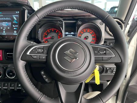 2025-Suzuki-Jimny-15-GLX-AllGrip-5-Door-Auto_19