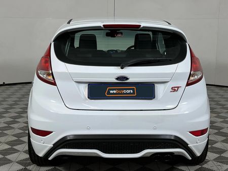 2015-Ford-Fiesta-ST-16-EcoBoost-GDTi_16