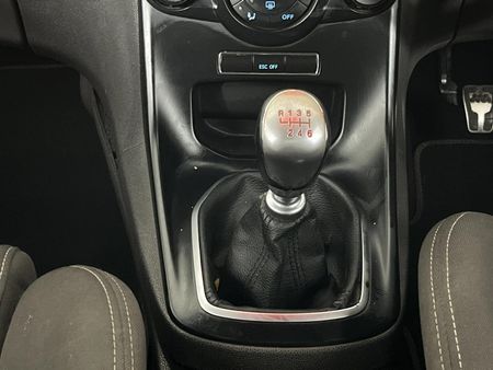 2015-Ford-Fiesta-ST-16-EcoBoost-GDTi_8