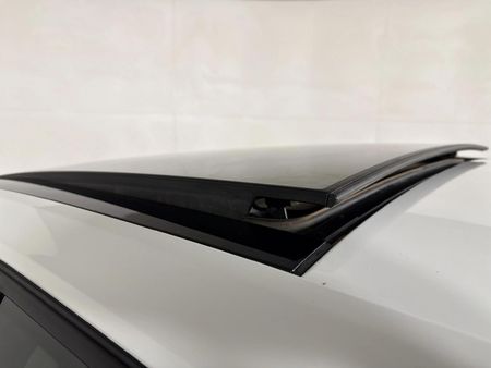 2013-Volkswagen-Golf-VII-14-TSI-Comfortline-Auto_13