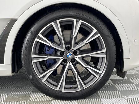 2019-BMW-X7-xDrive30d-M-Sport_4