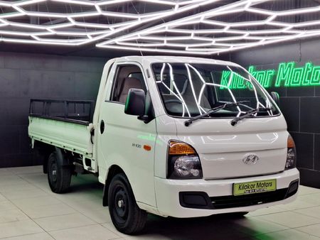 2017-Hyundai-H100-Bakkie-26D-Dropside_0