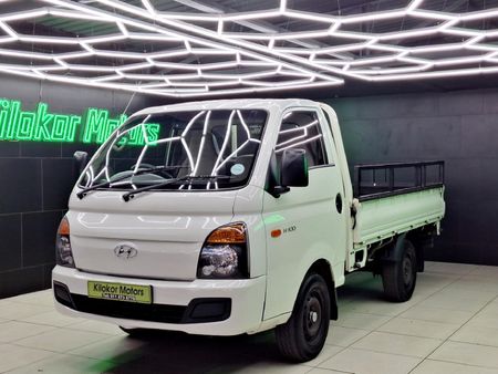 2017-Hyundai-H100-Bakkie-26D-Dropside_2